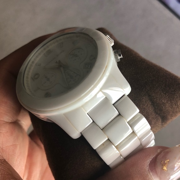 ❌ SOLD! Authentic Michael Kors ceramic watch in white - Picture 3 of 7